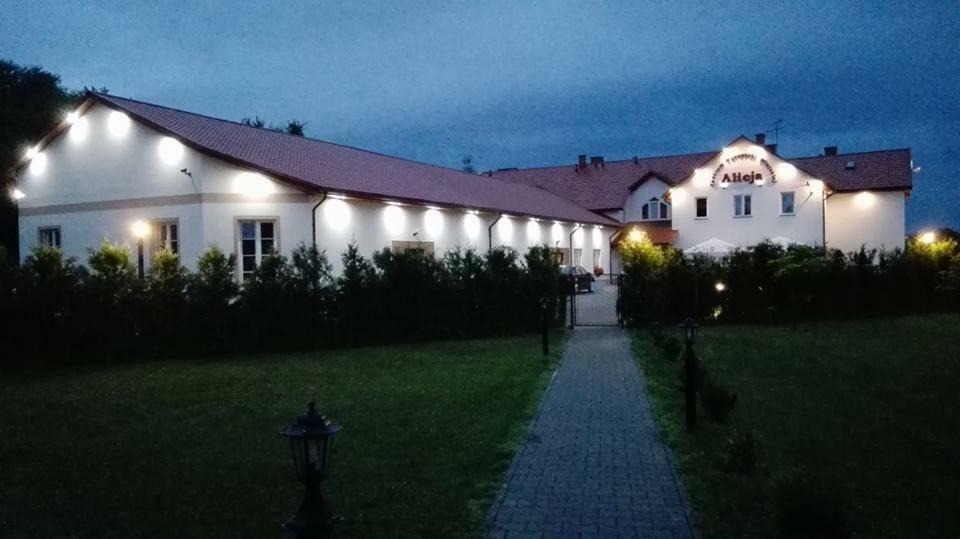 Centrum Turystyki Wiejskiej Alicja Ksiezpol Εξωτερικό φωτογραφία